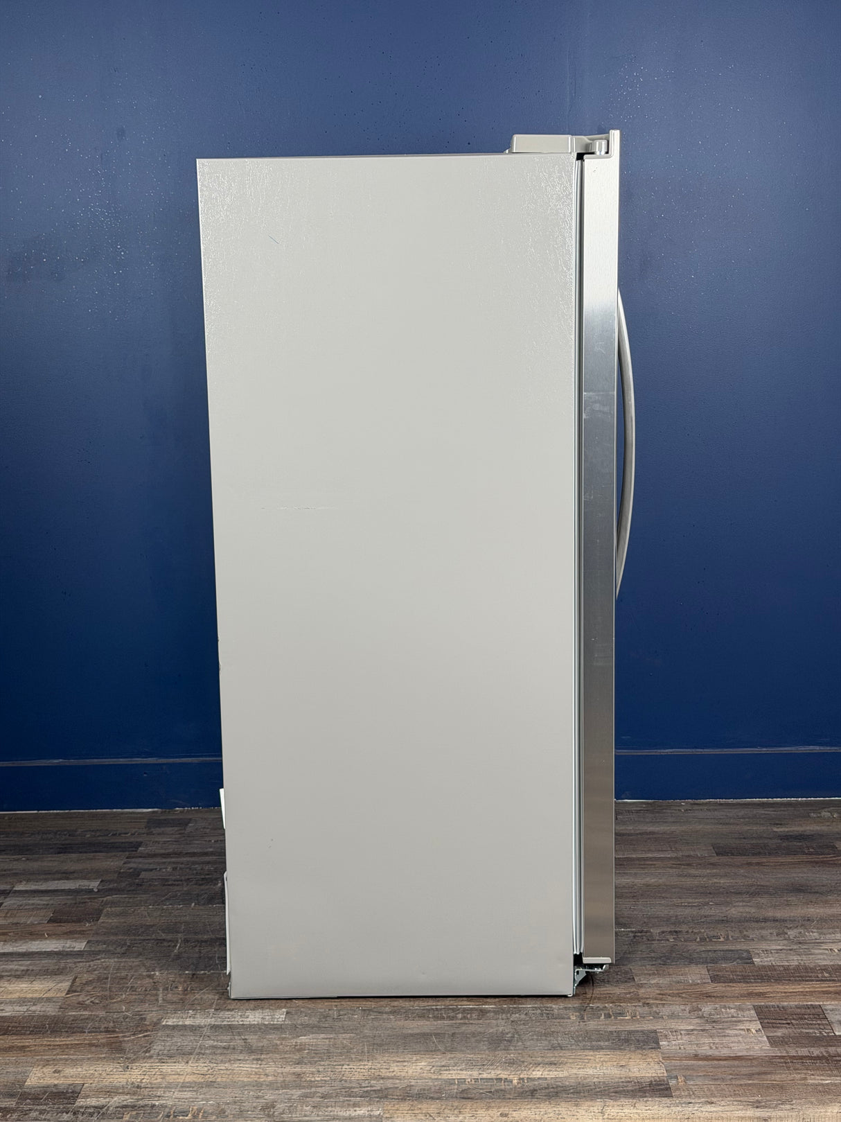 Frigidaire - 36 in. 26 cu. ft. Standard Depth Side-by-Side Refrigerator in Stainless Steel with CrispSeal Crispers
