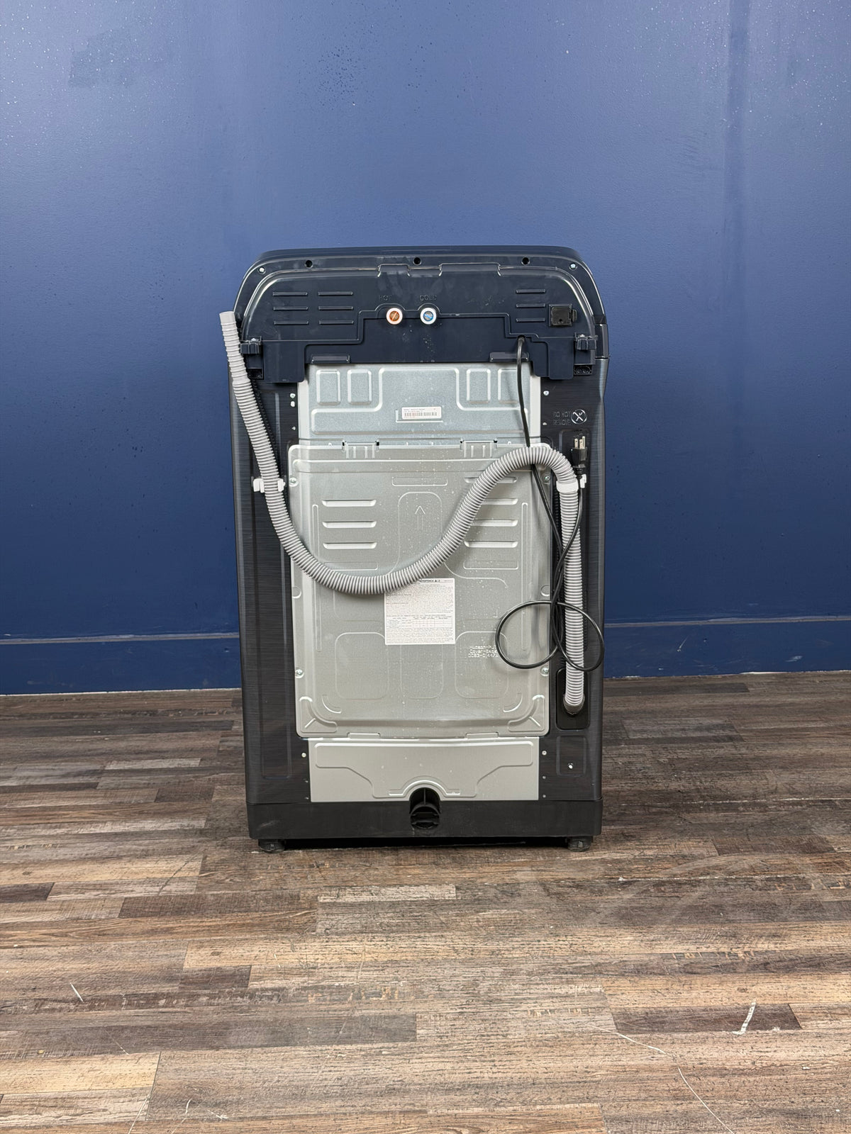 Samsung - 5.4 cu. ft. Smart Top Load Washer in Brushed Navy Blue with Impeller, Super Speed Wash and Pet Care Solution