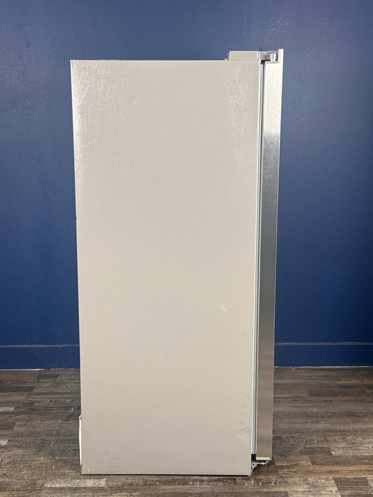Frigidaire - 36 in. 26 cu. ft. Standard Depth Side-by-Side Refrigerator in Stainless Steel with CrispSeal Crispers