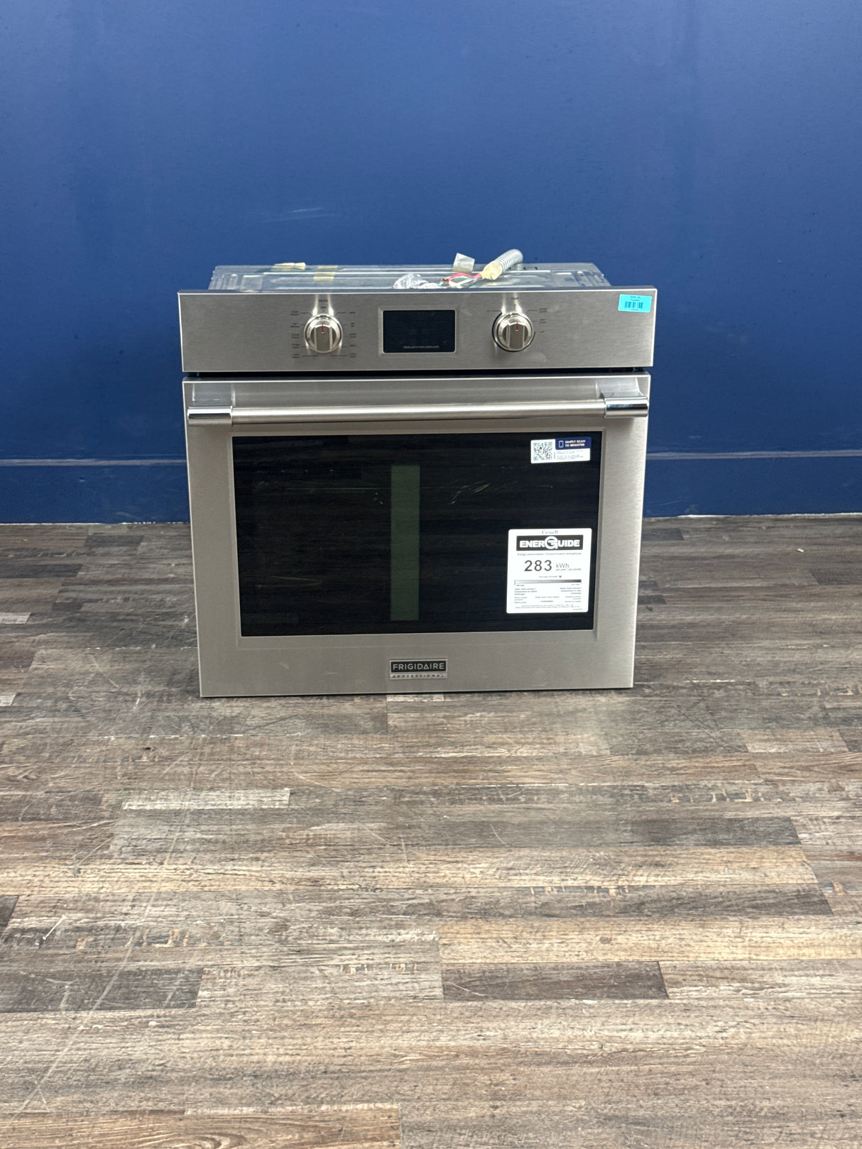 Frigidaire - Professional 30 in. Single Electric Wall Oven with True Convection and Air Fry in Stainless Steel