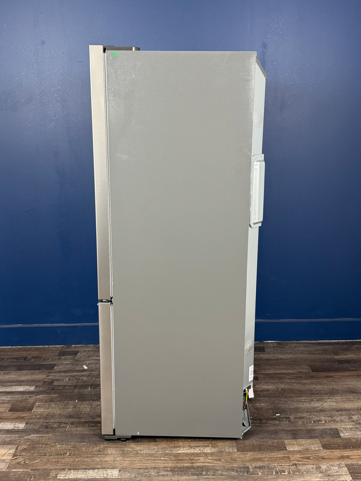 Frigidaire - 31.5 in. 18 cu. ft. Counter Depth French Door Refrigerator in Fingerprint-Resistant Stainless Look