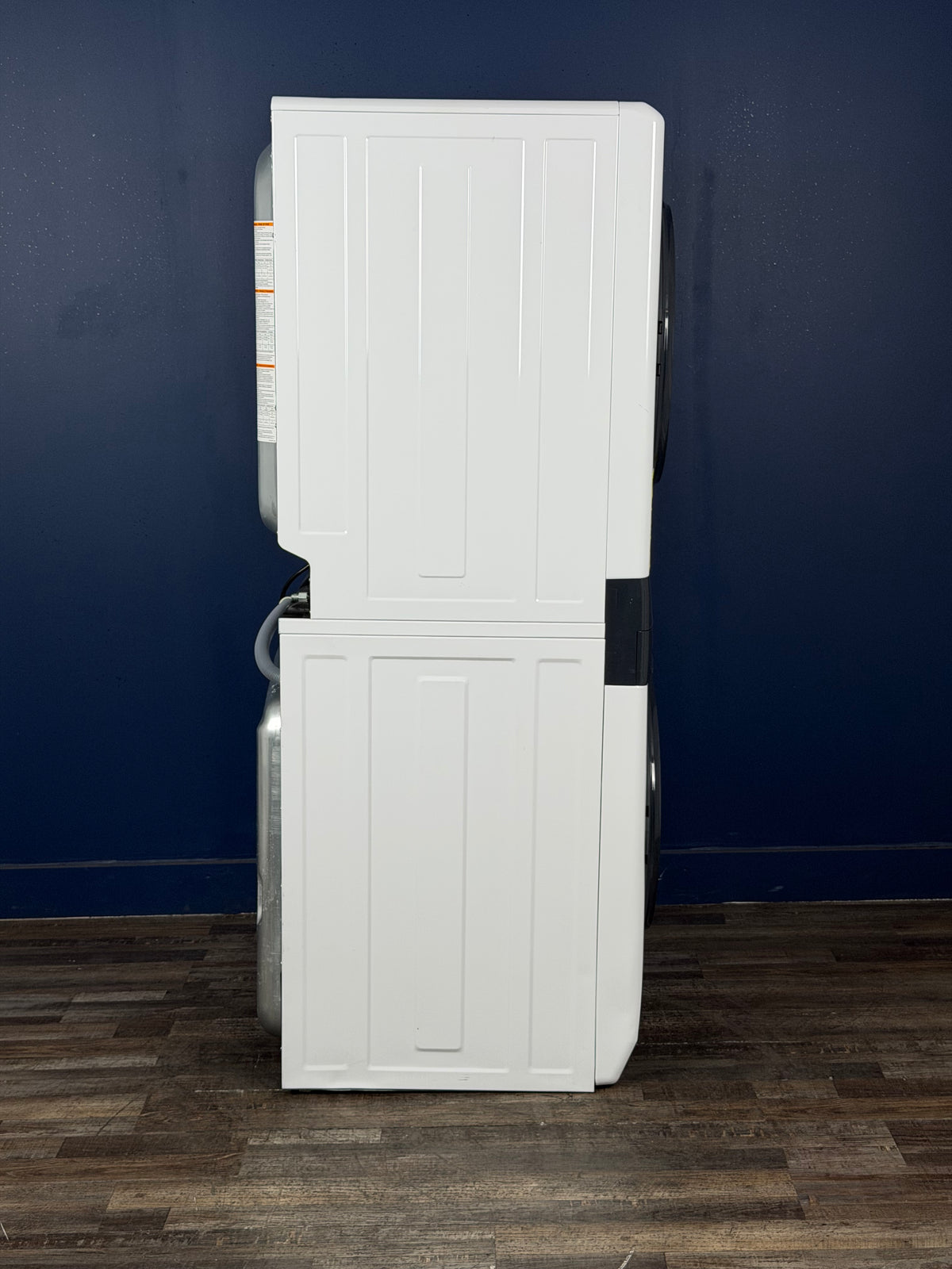 Electrolux - 4.4 cu. ft. Stacked Washer and 8.0 cu. ft. Gas Dryer Laundry Tower in White with LuxCare Wash, Energy Star