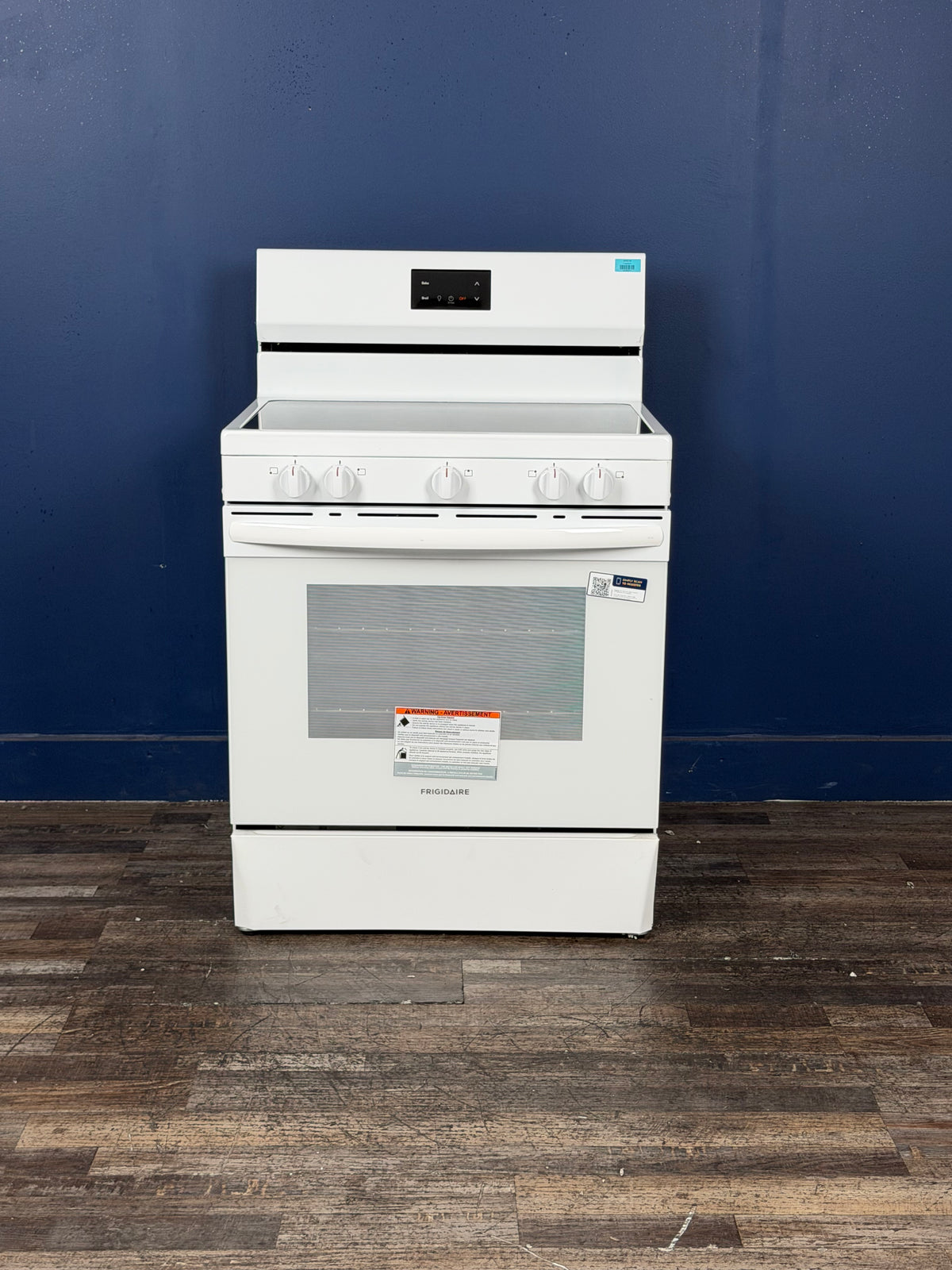 Frigidaire - 30 in. 5 Element Freestanding Electric Range in White with Dual Expandable Element and Quick Boil