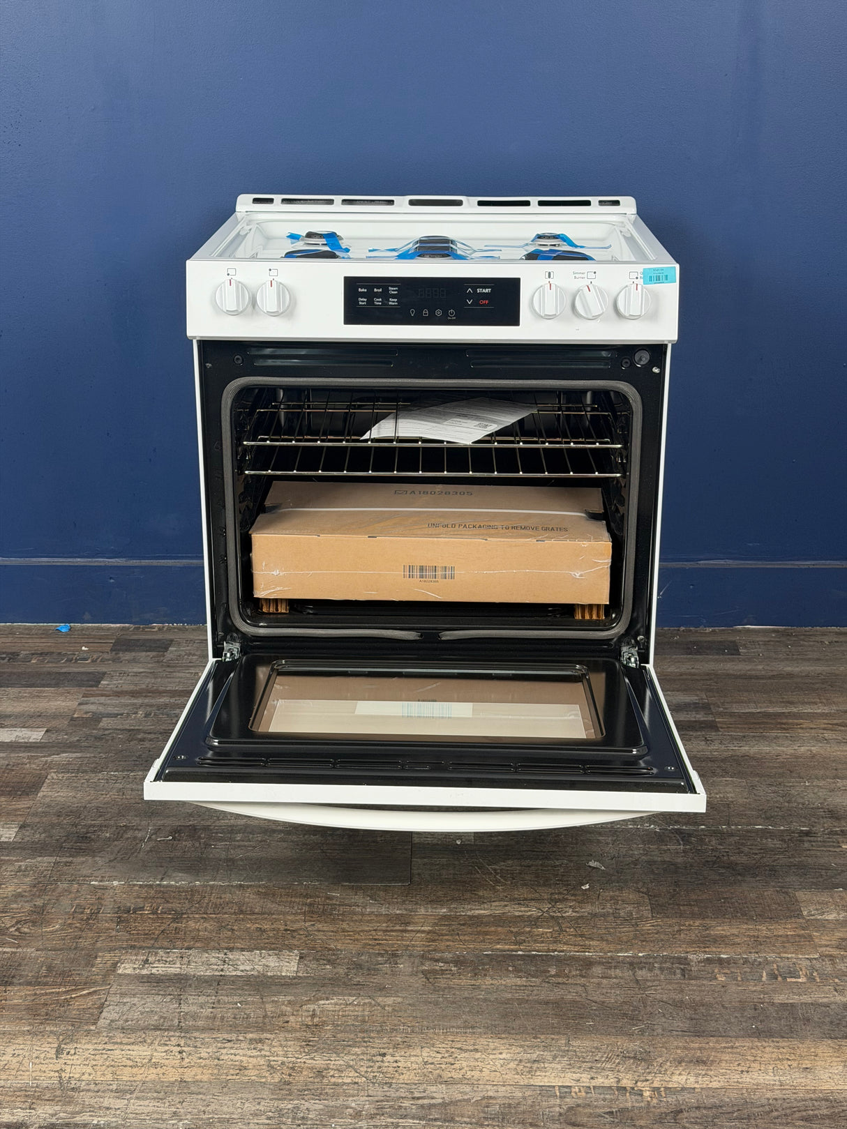 Frigidaire - 30 in. 5 Burners Slide in Front Control Gas Range with Steam Clean in White