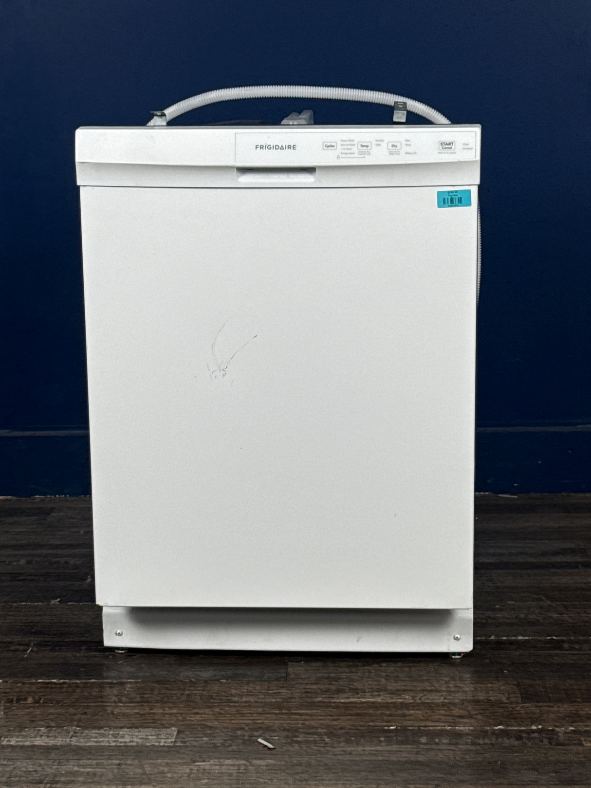 Frigidaire - 24 in Front Control Built-In Tall Tub Dishwasher in White with 4-cycles and DishSense Sensor Technology