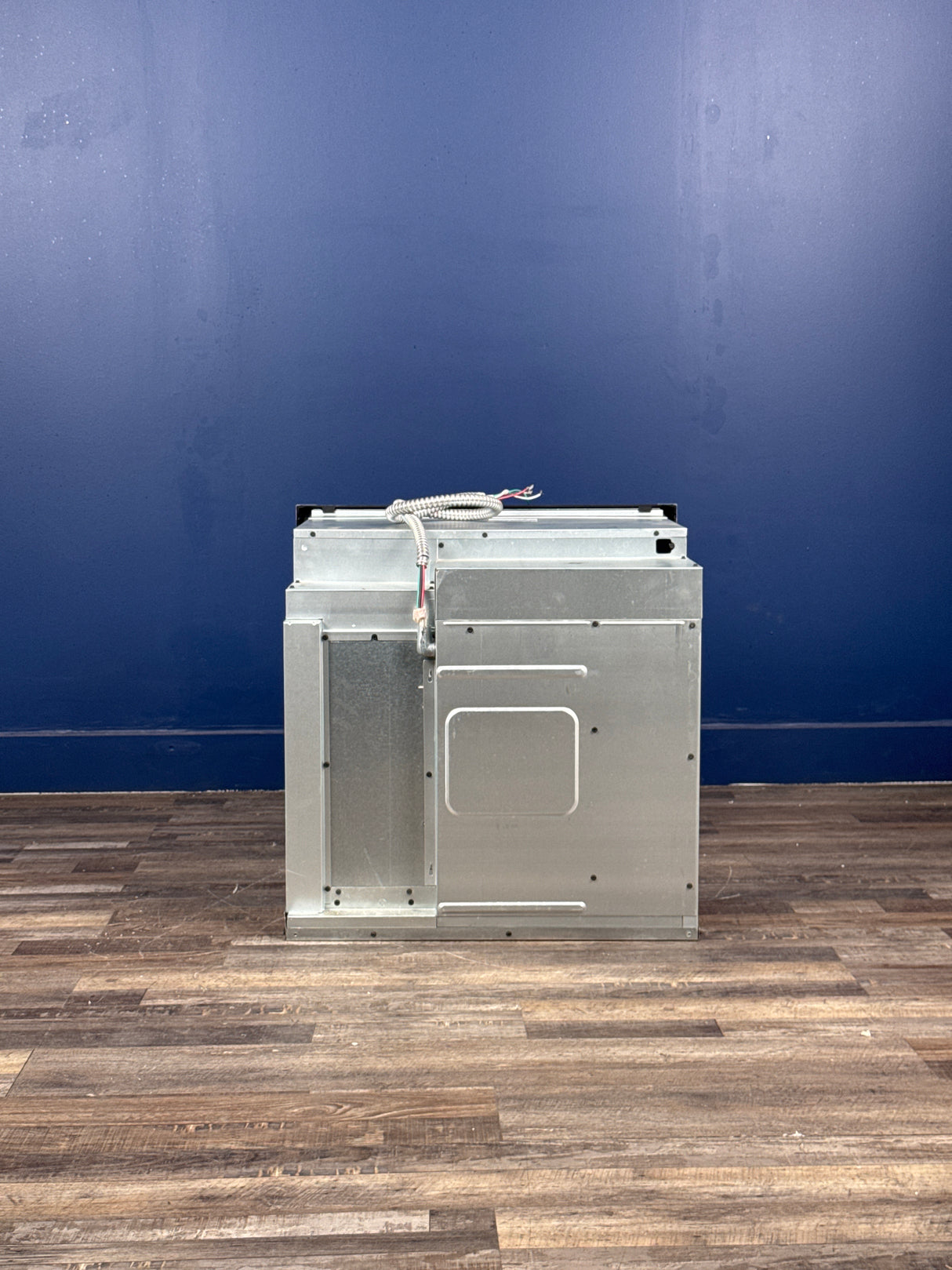 GE - 30 in. Smart Single Electric Wall Oven Self-Cleaning in Stainless Steel