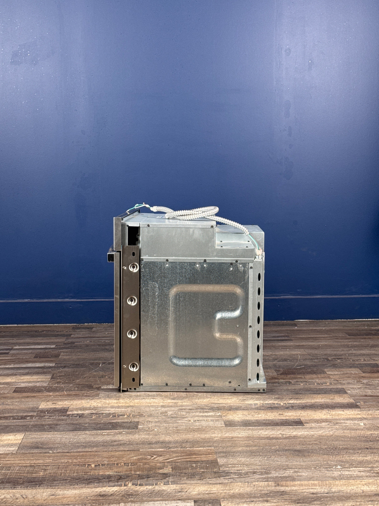 GE - 30 in. Smart Single Electric Wall Oven Self-Cleaning in Stainless Steel