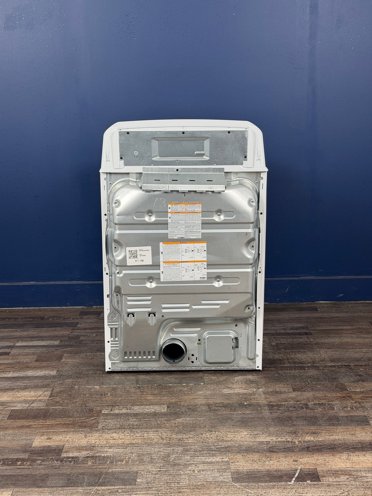 GE - 7.2 cu. ft. vented Electric Dryer in White with Auto Dry and Extended Tumble