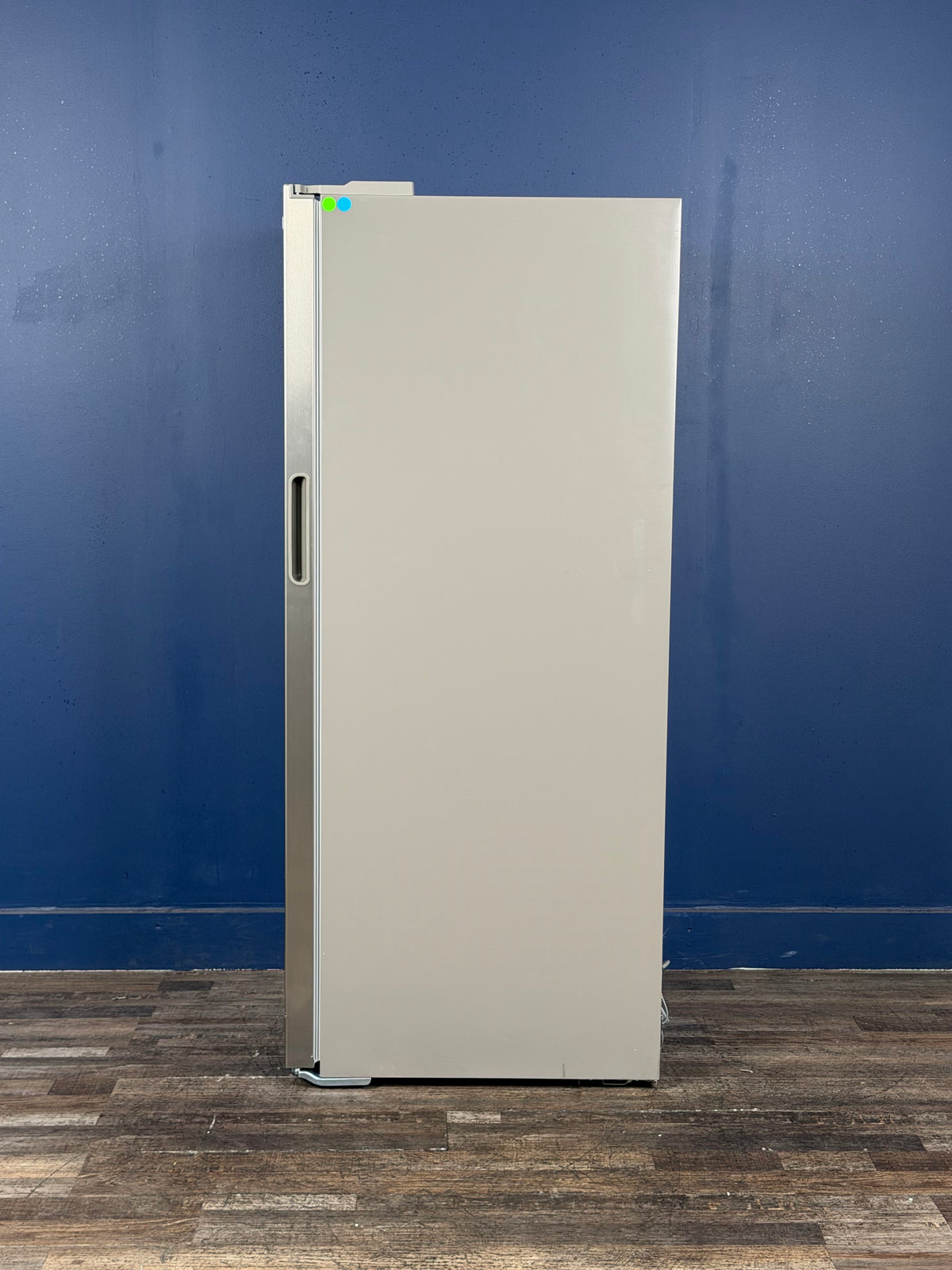 Frigidaire - 16 cu. ft. Garage Ready Convertible Frost Free Upright Freezer in Fingerprint-Resistant Stainless Steel Look