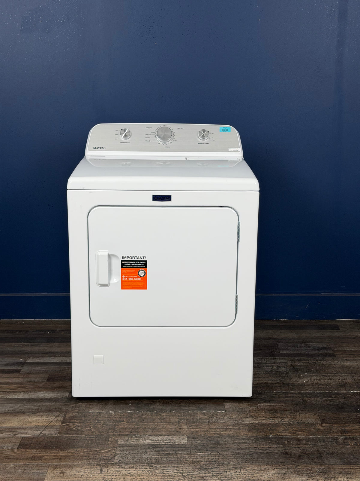 Maytag - 7.0 cu. ft. Vented Gas Dryer in White