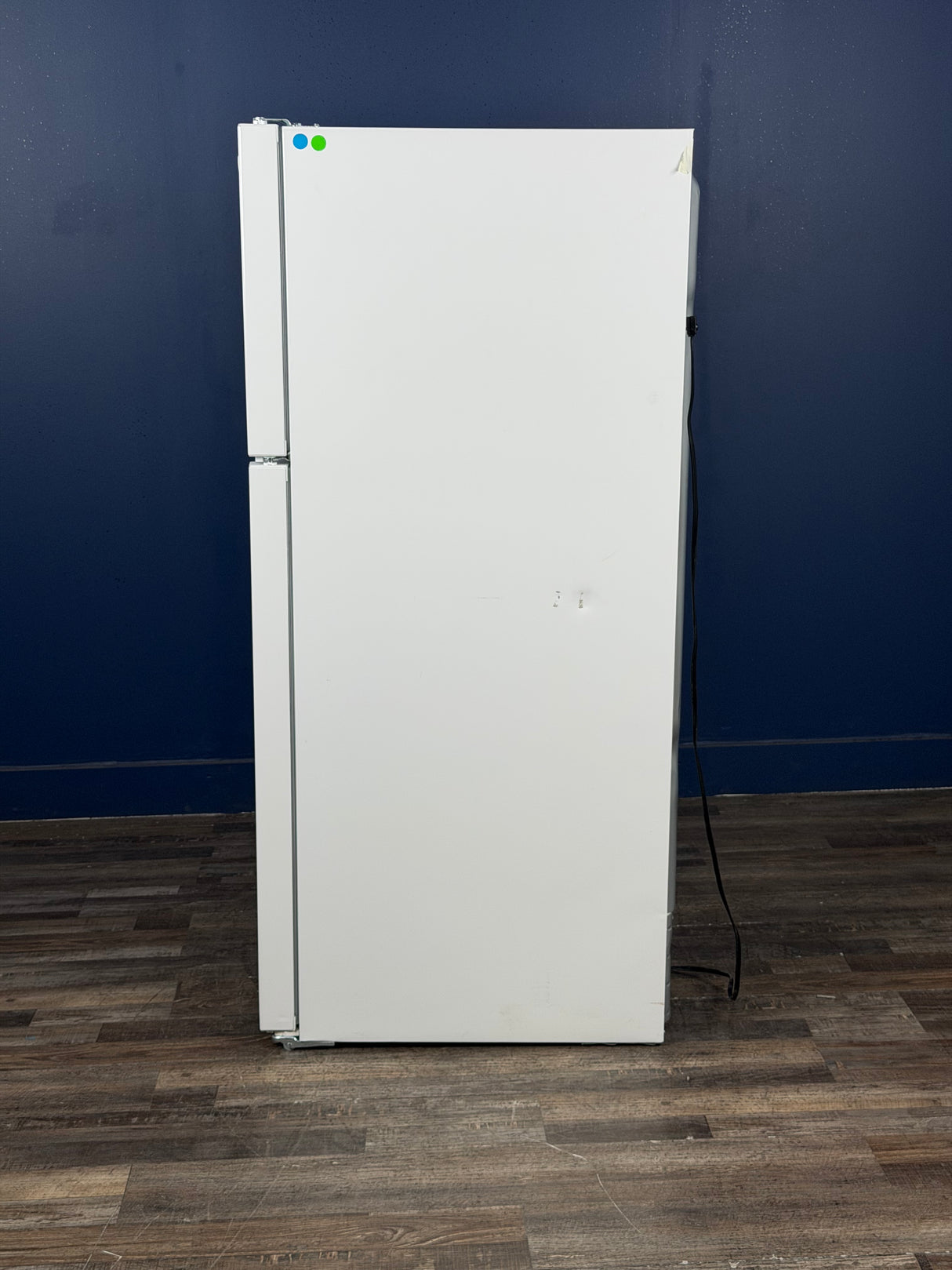Frigidaire - 20 cu. ft. Garage Ready Top Freezer Refrigerator in White, ENERGY STAR