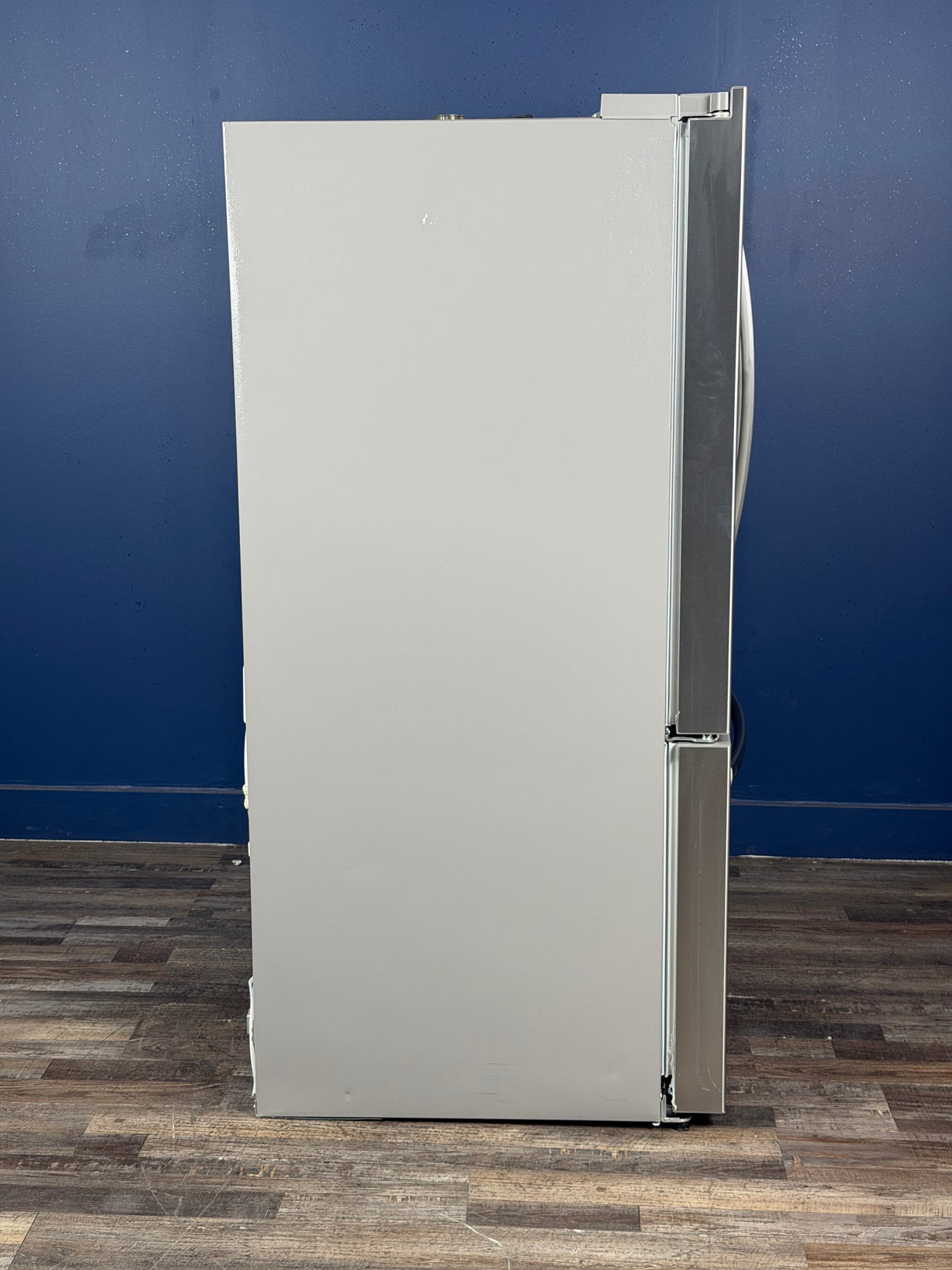 Frigidaire - 36 in 29 cu. ft. Standard Depth French Door Refrigerator in Smudge-Proof Stainless Steel with Internal Water Dispenser