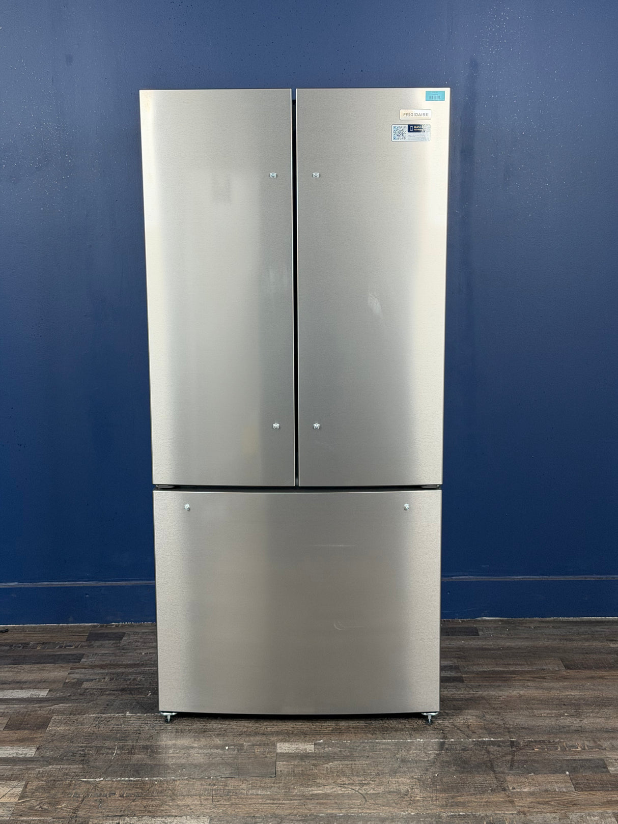 Frigidaire - 31.5 in. 18 cu. ft. Counter Depth French Door Refrigerator in Fingerprint-Resistant Stainless Look