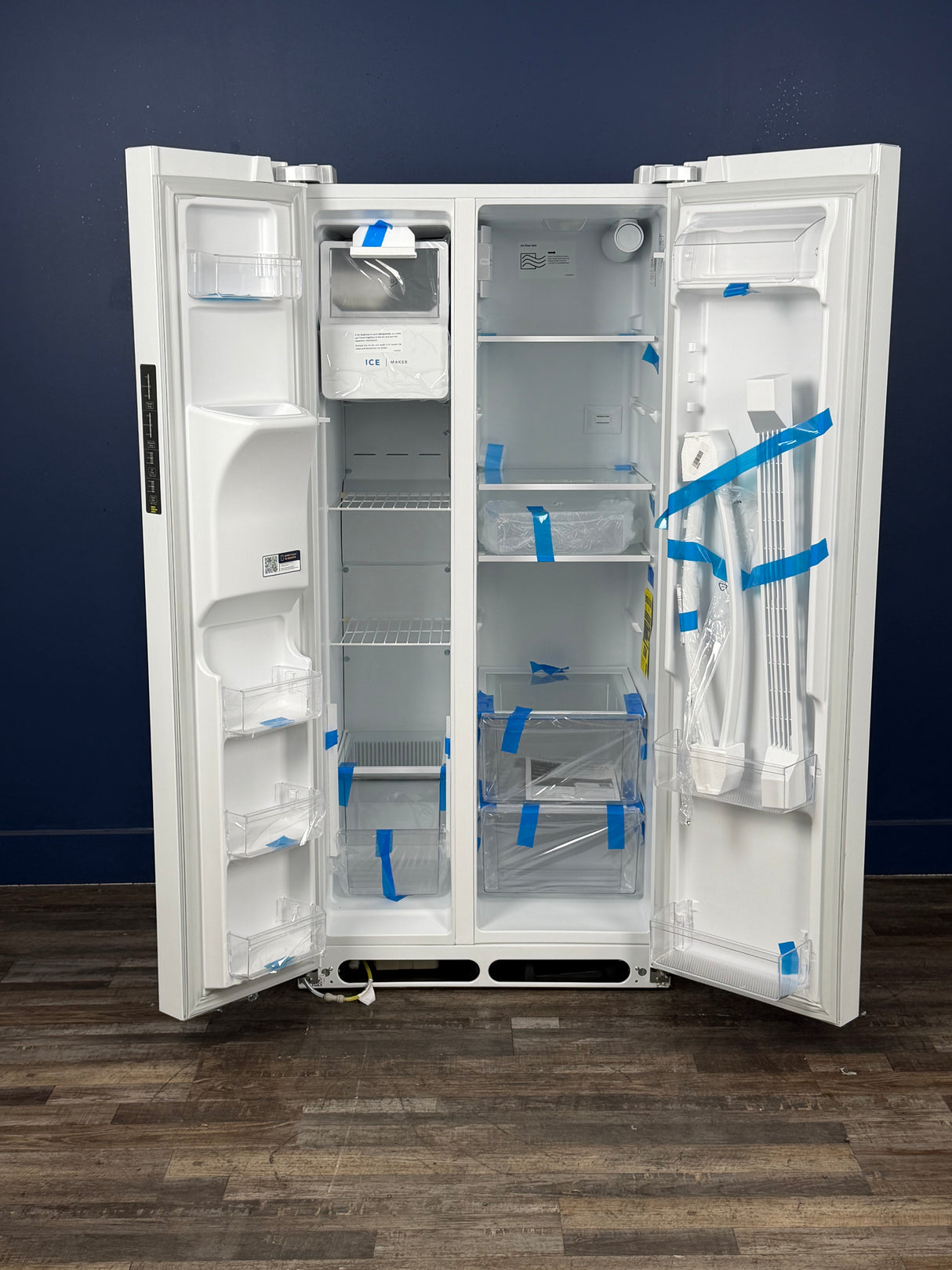 Frigidaire - 33 in. 22.3 cu. ft. Standard Depth Side by Side Refrigerator in White