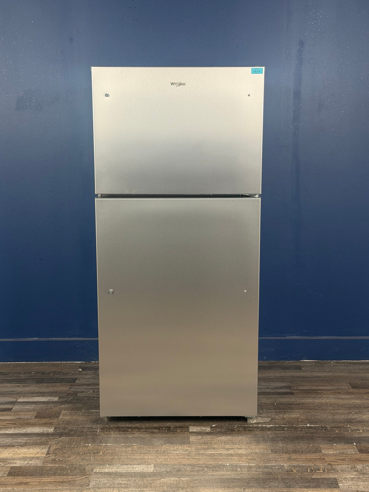 Whirlpool - 29.5 in. 19.3 cu.ft. Standard Depth Top Freezer Refrigerator in Print Resistant Stainless with Total Coverage Cooling