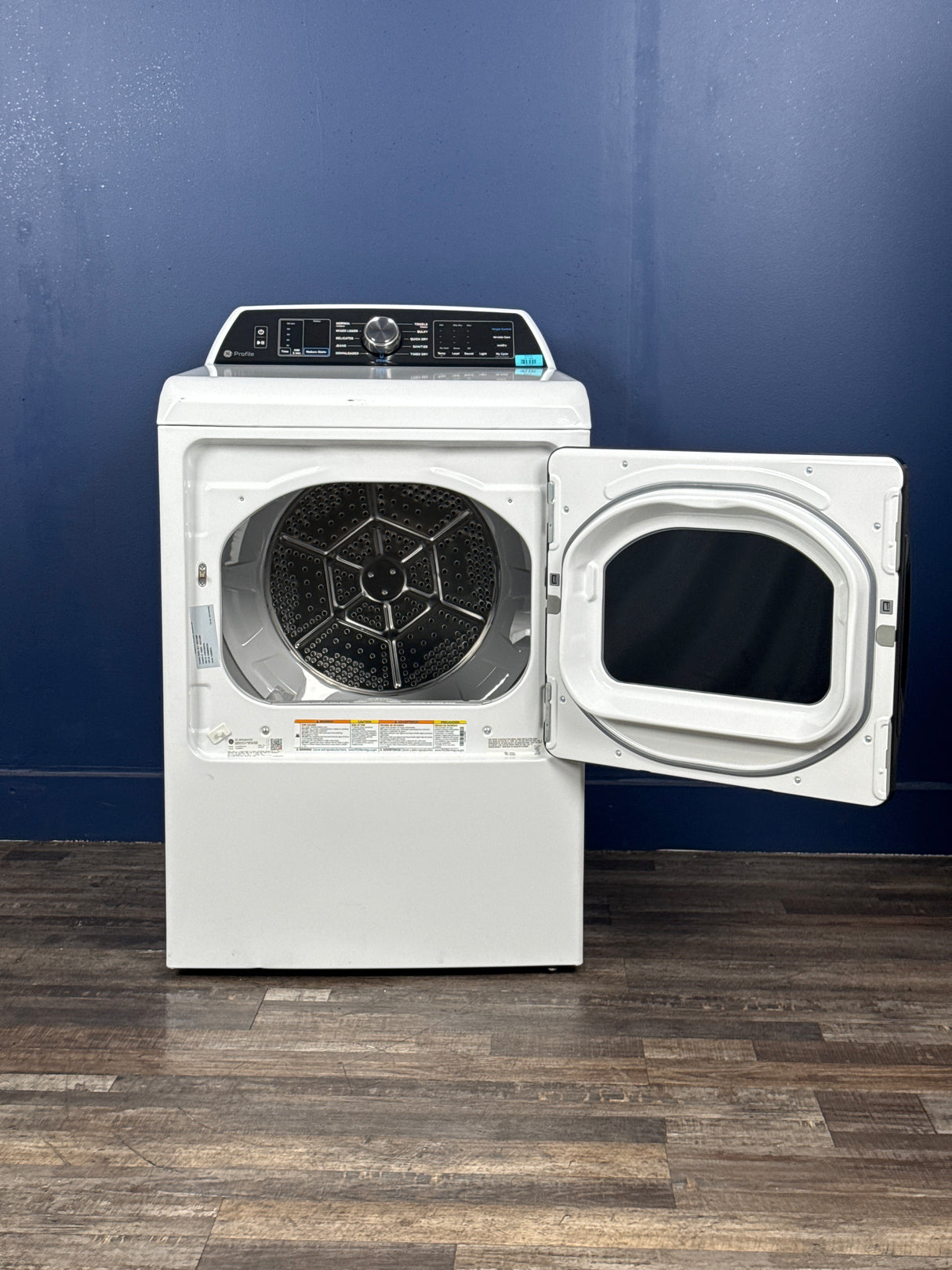 GE Profile - Profile 7.4 cu. ft. Smart Gas Dryer in White with Steam, Sanitize Cycle, and Sensor Dry, ENERGY STAR