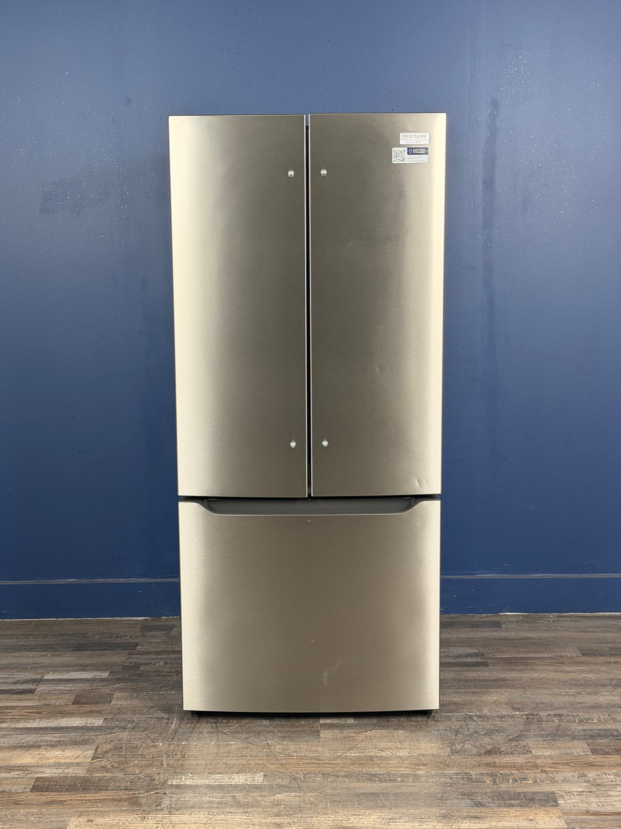 Frigidaire - Gallery 30 in. 20 cu. ft. Standard Depth French Door Refrigerator in Stainless Steel with Internal Water Dispenser