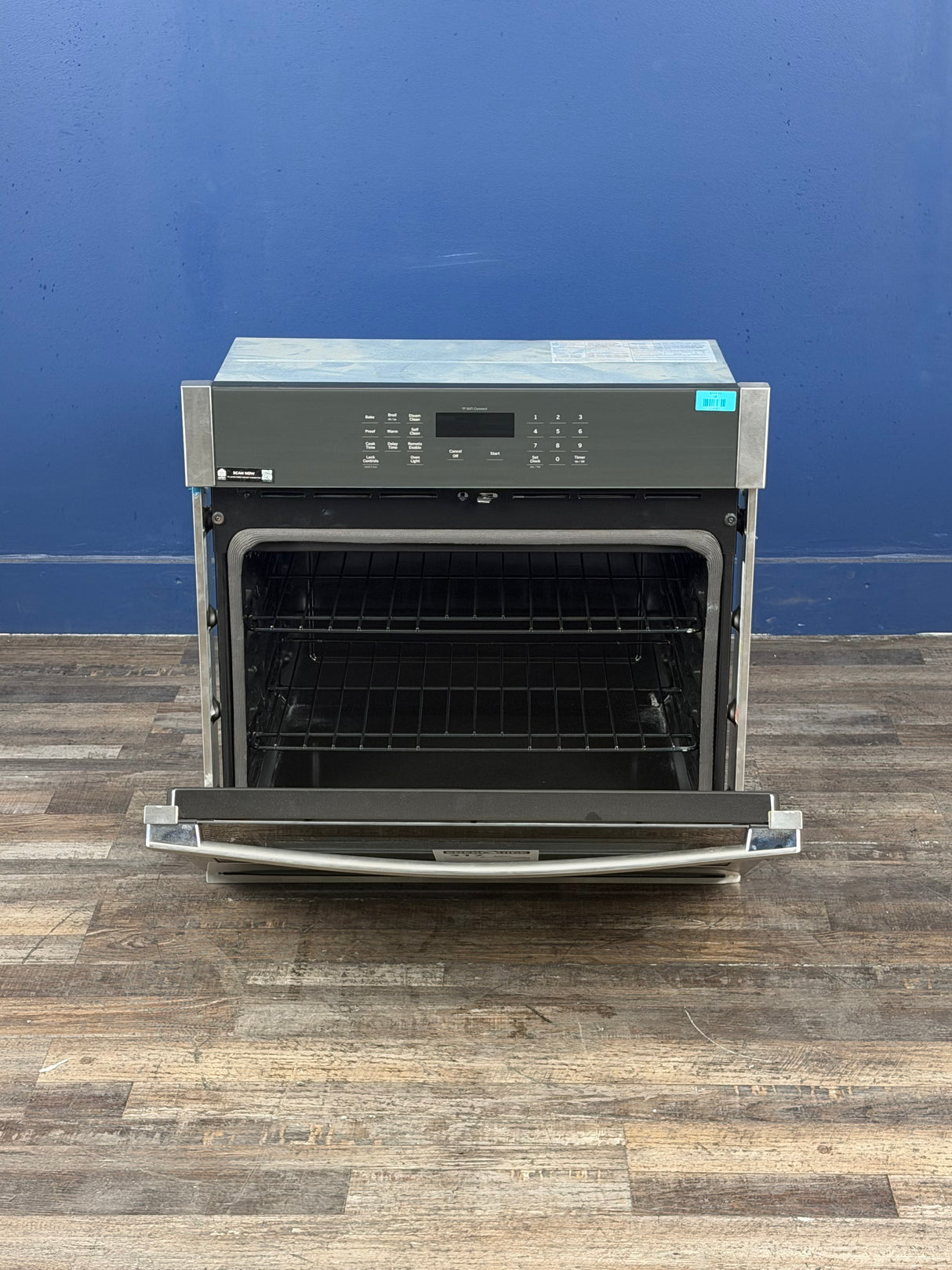 GE - 30 in. Smart Single Electric Wall Oven Self-Cleaning in Stainless Steel