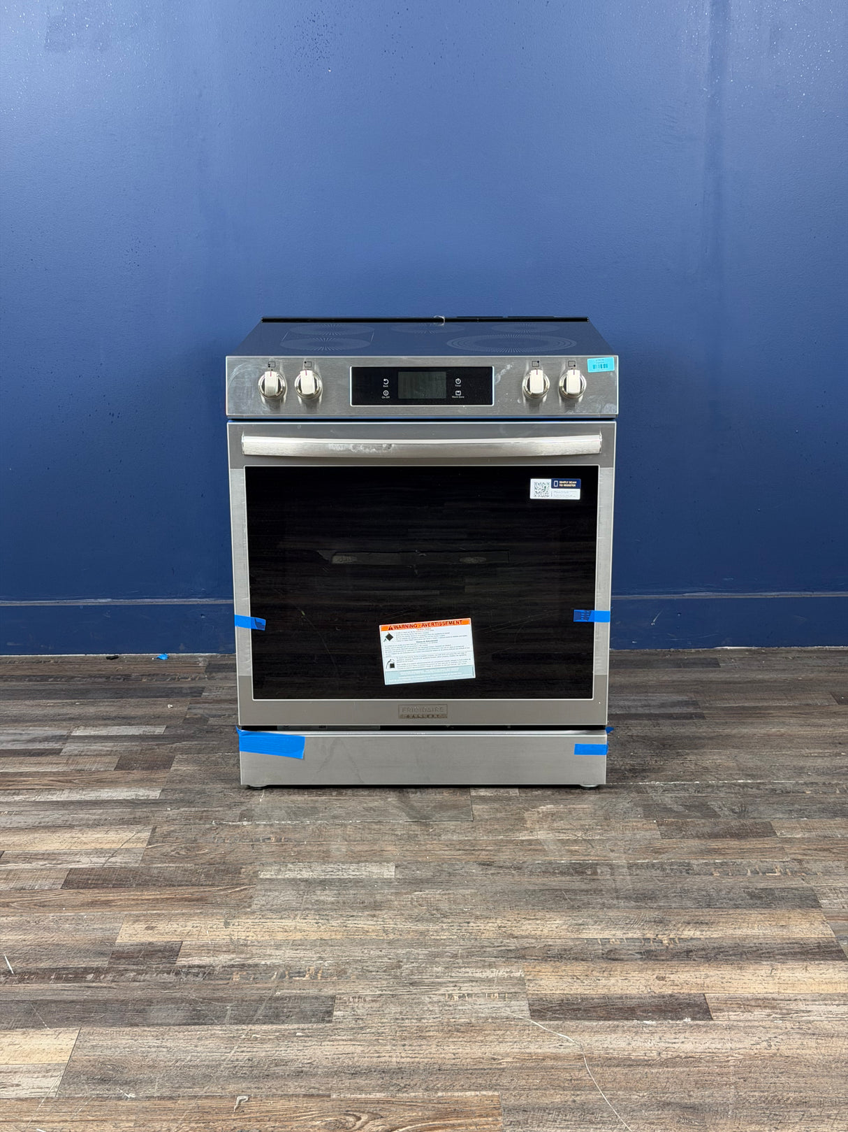 Frigidaire - Gallery 30 in. 6.2 cu.ft. 5 Element Slide-In Electric Range w/ Total Convection & Air Fry, SmudgeProof Stainless