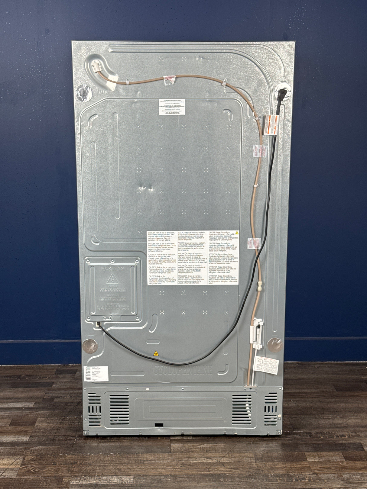 Frigidaire - 36 in. 26 cu. ft. Standard-Depth 4-Door French Door Refrigerator in Fingerprint-Resistant Stainless Steel Look