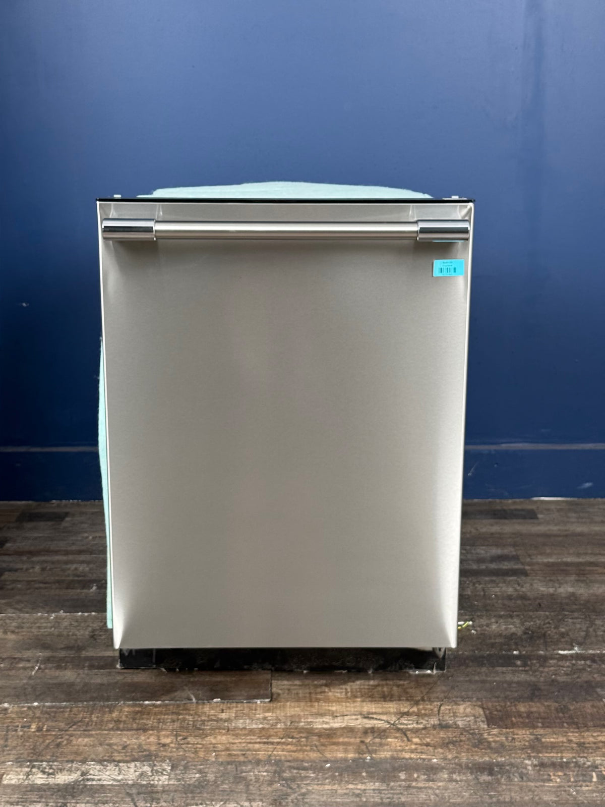 Frigidaire - Professional 24 in. Top Control Standard Built-In 45 dBa Dishwasher in Stainless Steel with 7-cycles and CleanBoost