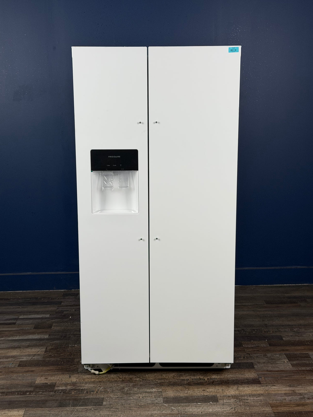 Frigidaire - 33 in. 22.3 cu. ft. Standard Depth Side by Side Refrigerator in White