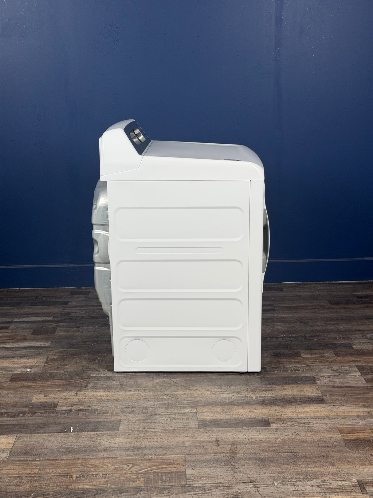 GE - Profile 7.4 cu.ft. Smart Gas Dryer in White with Sanitize Cycle and Sensor Dry, ENERGY STAR