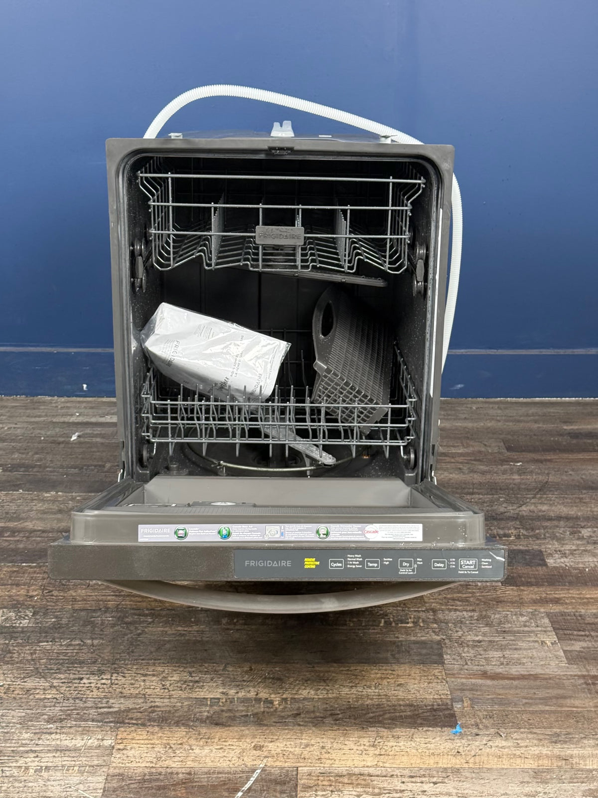 Frigidaire - 24 in Top Control Built in-Tall Tub 52 dBA Dishwasher with Plastic Tub in Stainless Steel with 4-cycles