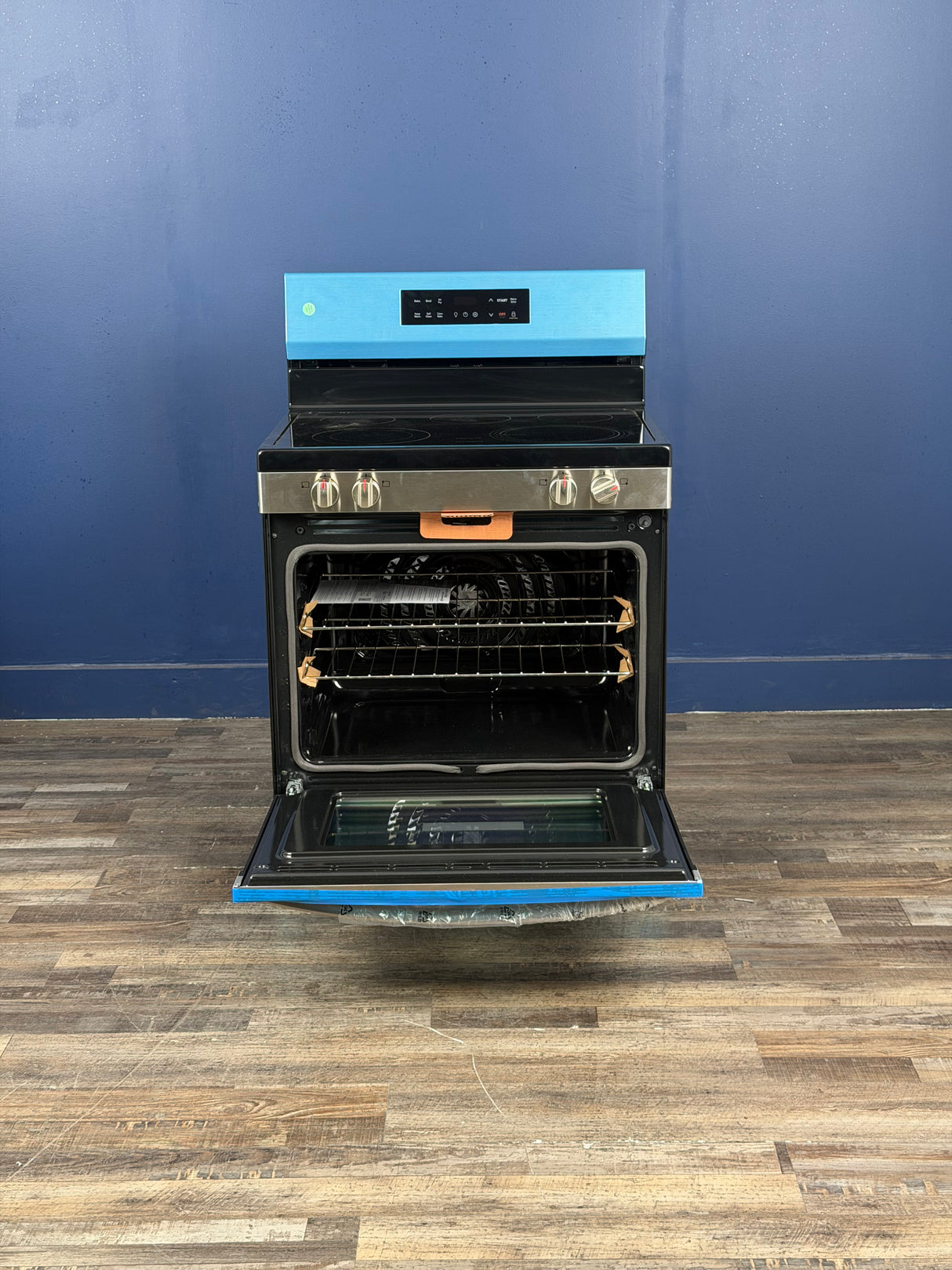 Frigidaire - 30 in. 5.3 cu. ft. 5 Element Freestanding Self-Cleaning Electric Range in Stainless Steel with Air Fry