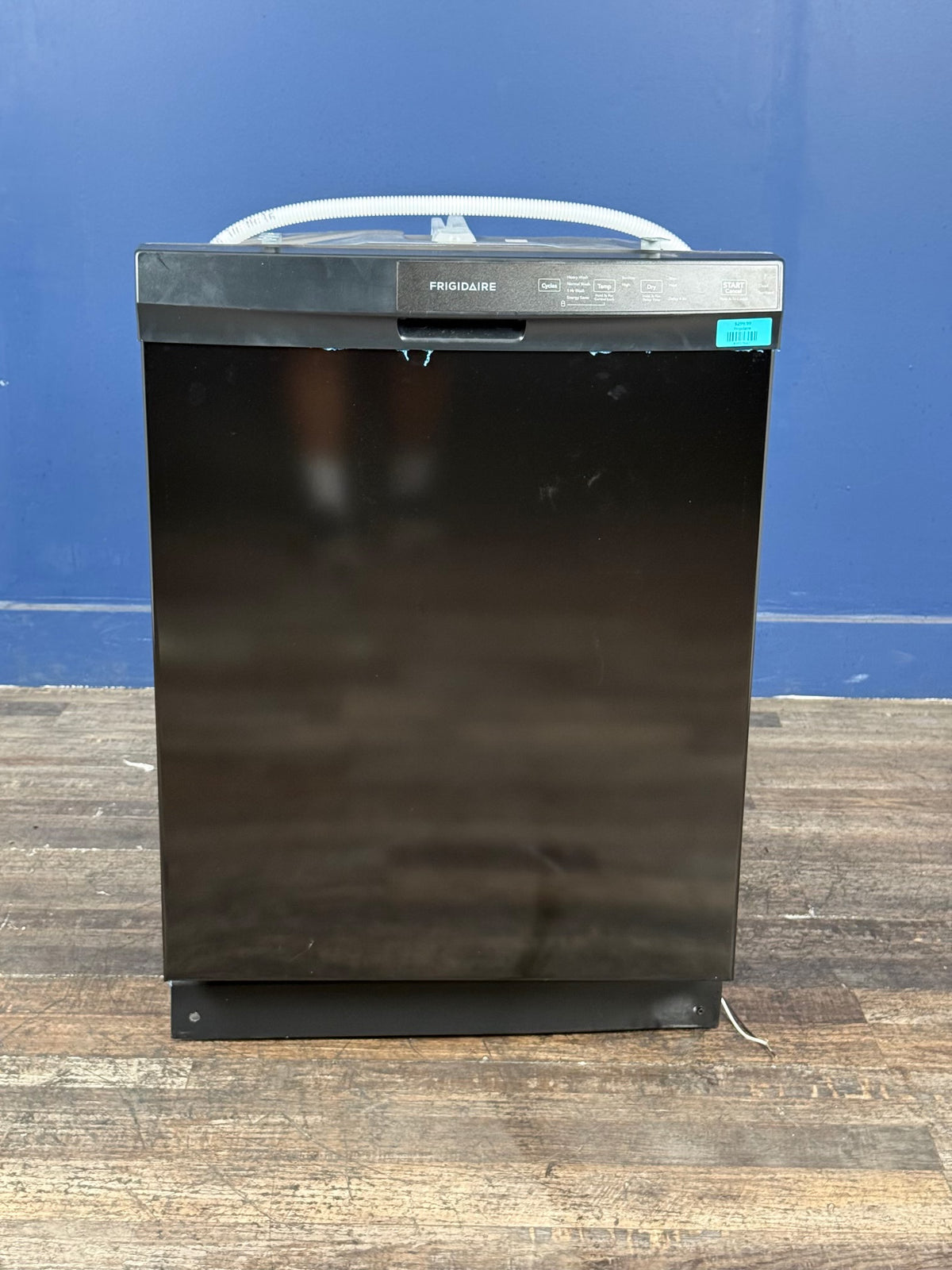 Frigidaire - 24 in Front Control Built-In Tall Tub Dishwasher in Black with 4-cycles and DishSense Sensor Technology