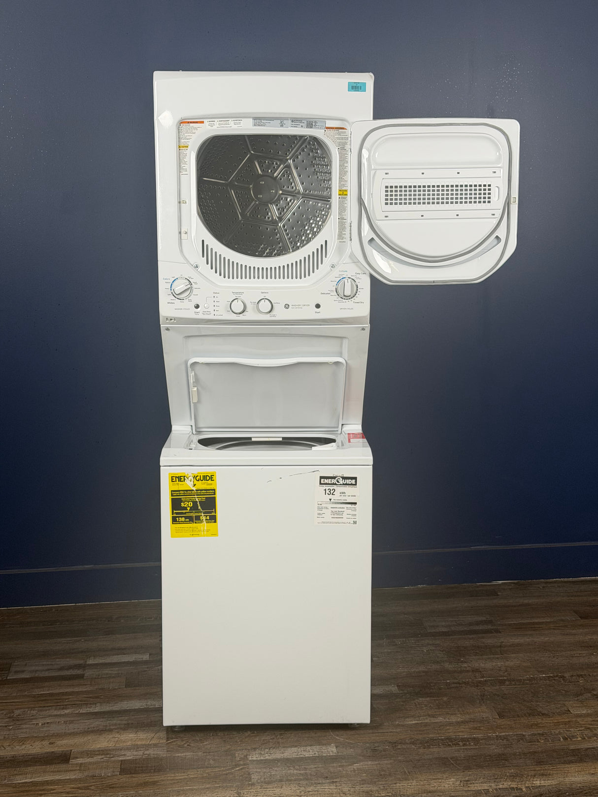 GE - 2.3 cu. ft. Washer 4.4 cu. ft. Gas Dryer Combo in White