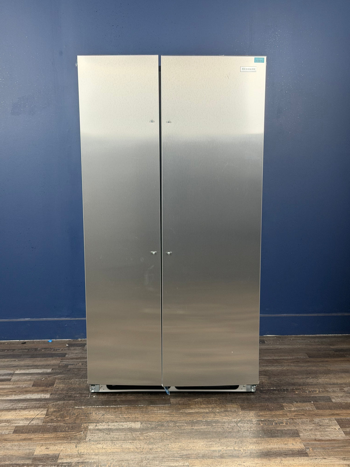 Frigidaire - 36 in. 26 cu. ft. Standard Depth Side-by-Side Refrigerator in Stainless Steel with CrispSeal Crispers