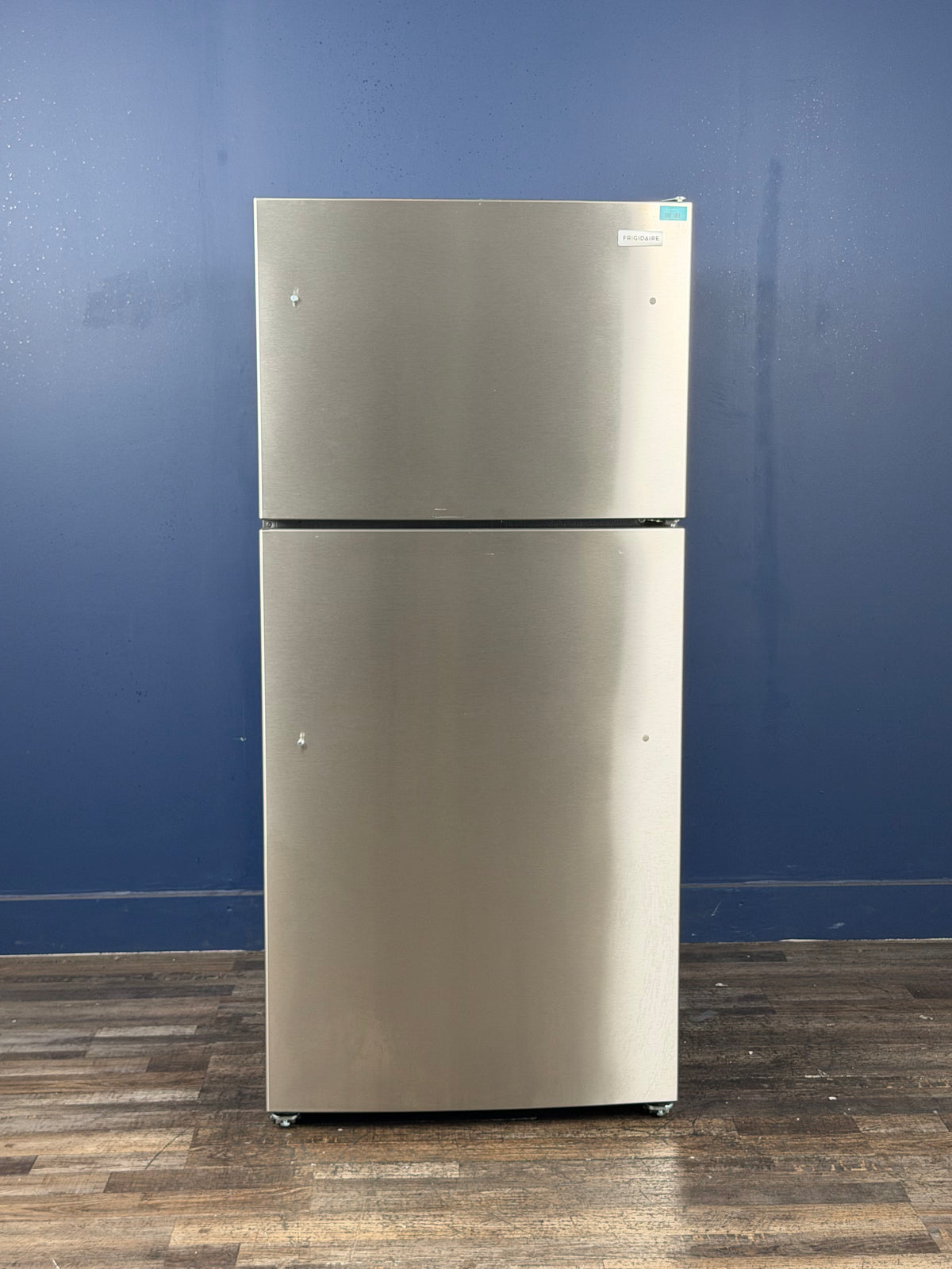 Frigidaire - 30 in. 20 cu. ft. Garage Ready Freestanding Top Freezer Refrigerator in Stainless Steel, ENERGY STAR