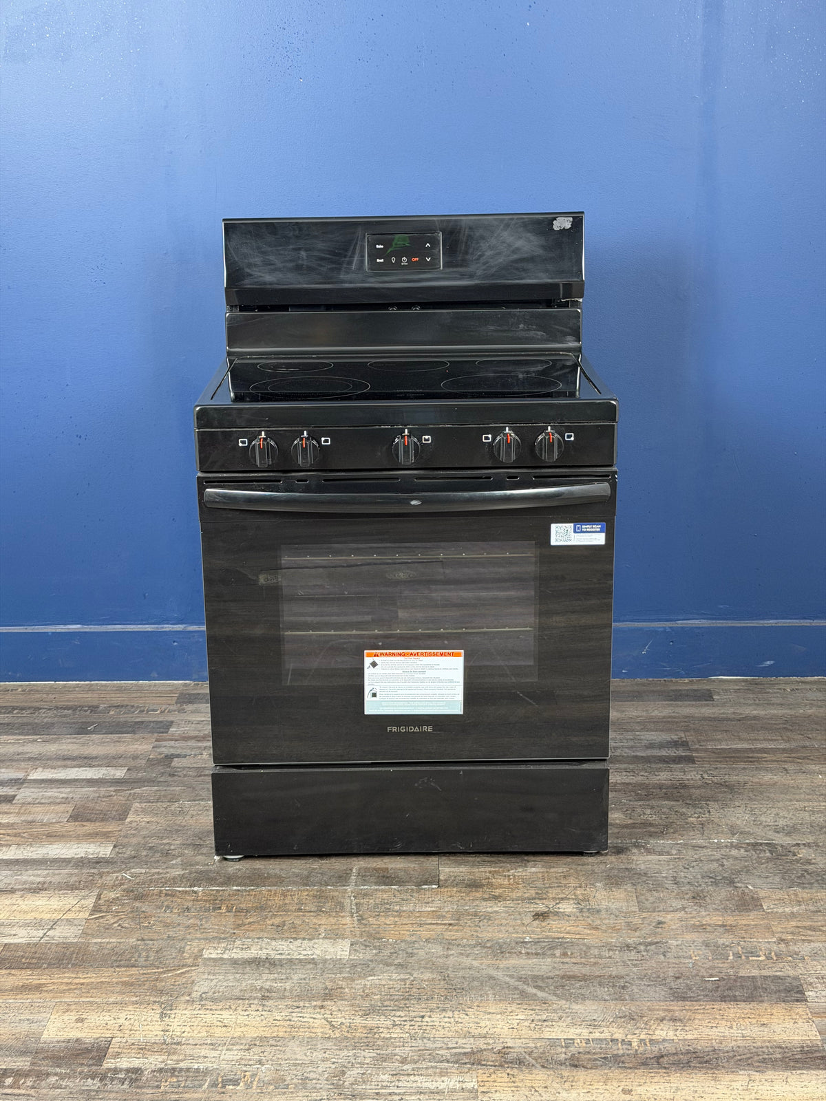 Frigidaire - 30 in. 5 Burner Element Freestanding Electric Range in Black with Dual Expandable Element and Quick Boil
