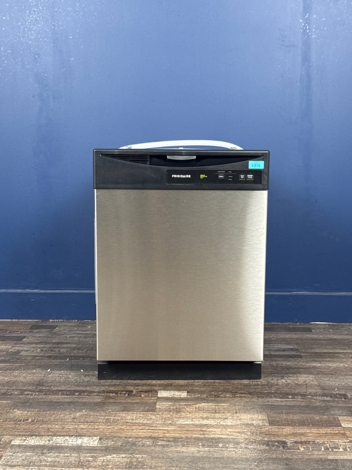 Frigidaire - 24 in. Front Control Smart Built-In Tall Tub 62 dBA Dishwasher in Stainless Steel