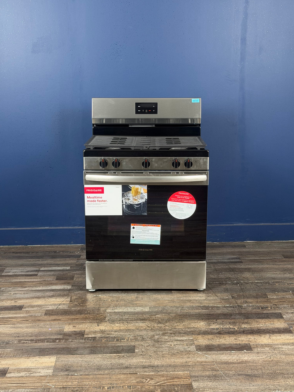 Frigidaire - 30 in. 5 Burner Freestanding Gas Range in Stainless Steel with Quick Boil and Even Baking Technology