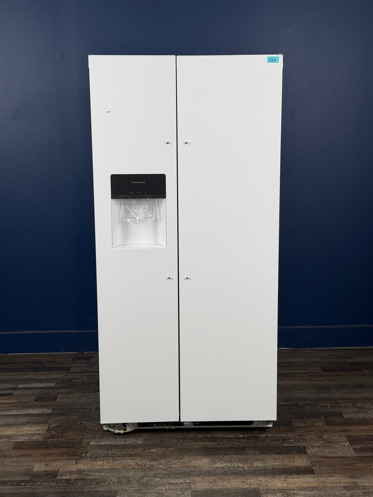 Frigidaire - 33 in. 22.3 cu. ft. Standard Depth Side by Side Refrigerator in White