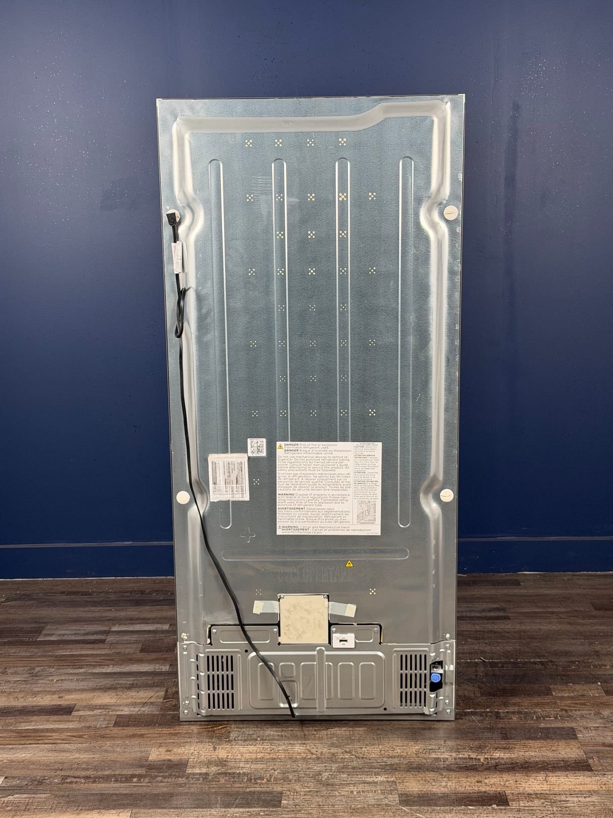 Frigidaire - Professional 19 cu. ft. Single Door Frost Free Upright Freezer in Smudge-Proof Stainless Steel, ENERGY STAR