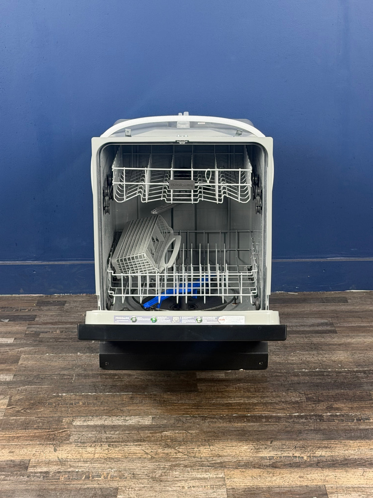 Frigidaire - 24 in. Front Control Smart Built-In Tall Tub 62 dBA Dishwasher in Stainless Steel