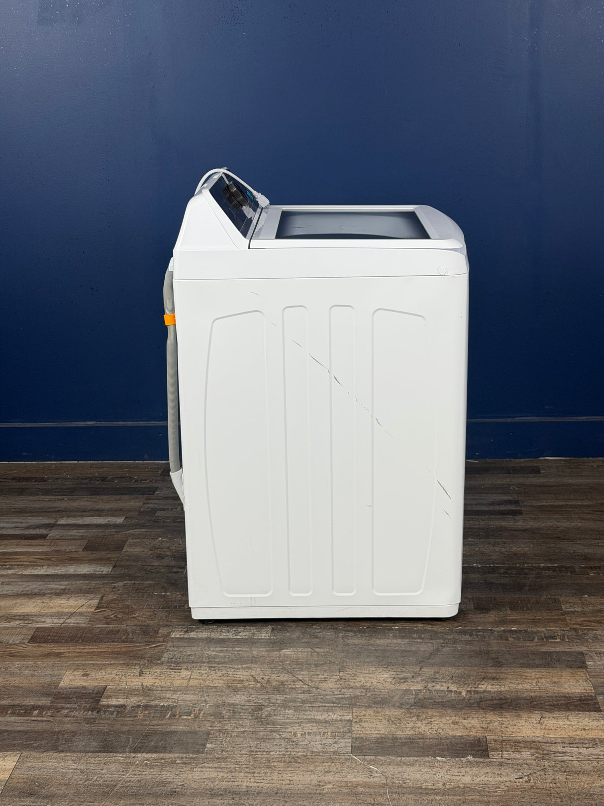 Frigidaire - 4.4 Cu. Ft. Top Load Washer in White with Max Fill Option