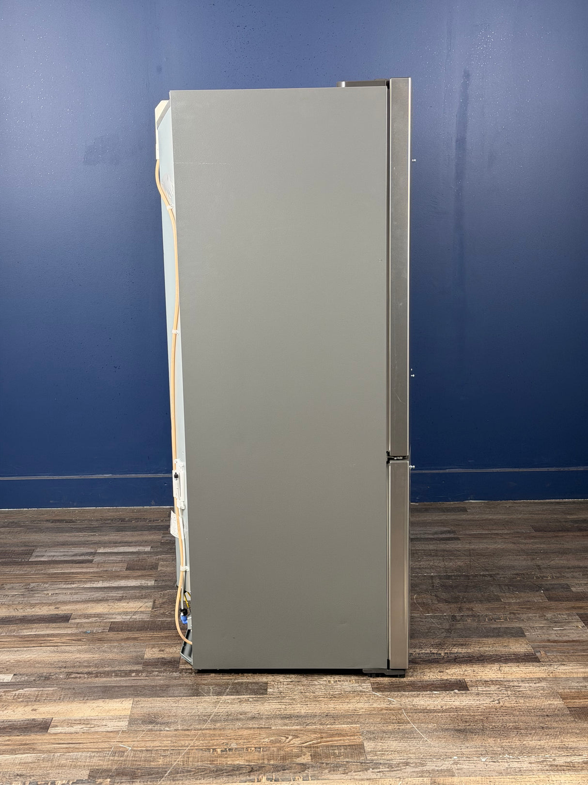 Frigidaire - 31.5 in. 18 cu. ft. Counter Depth French Door Refrigerator in Fingerprint-Resistant Stainless Look