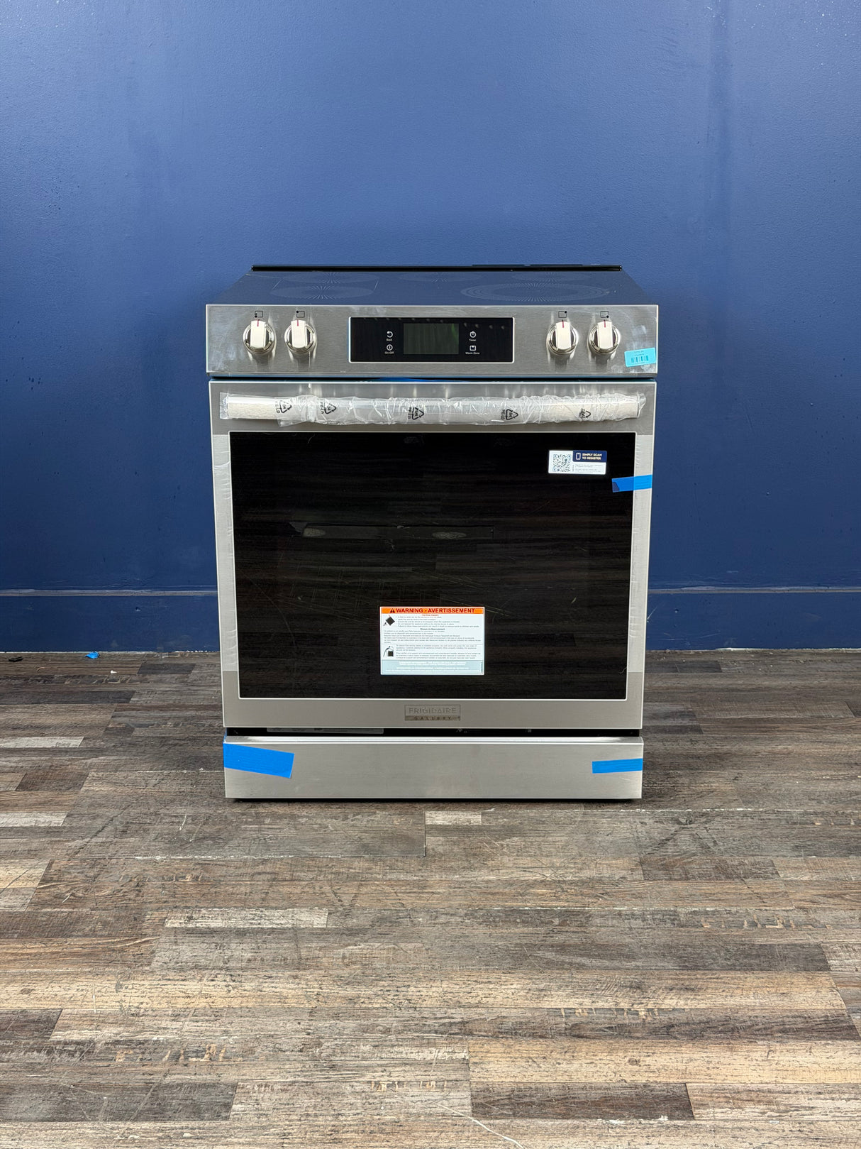 Frigidaire - Gallery 30 in. 6.2 cu.ft. 5 Element Slide-In Electric Range w/ Total Convection & Air Fry, SmudgeProof Stainless