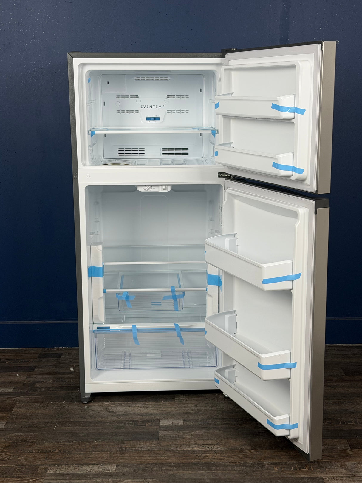 Frigidaire - 27.6 in. 14 cu. ft. Top Freezer Refrigerator in Fingerprint-Resistant Stainless Look, ENERGY STAR