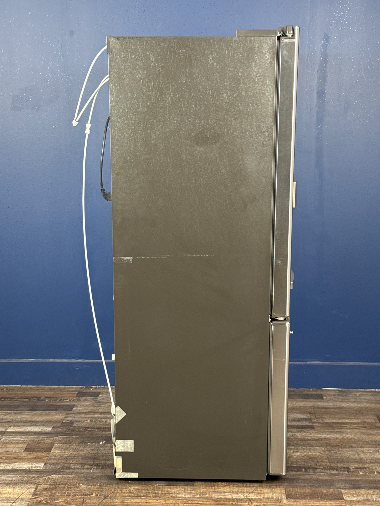GE - 22.1 cu. ft. French Door Refrigerator in Fingerprint Resistant Stainless Steel, Counter Depth and ENERGY STAR