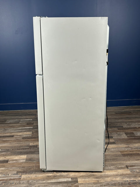 Frigidaire - 18.3 Cu. Ft. Garage Ready Top Freezer Refrigerator in White2