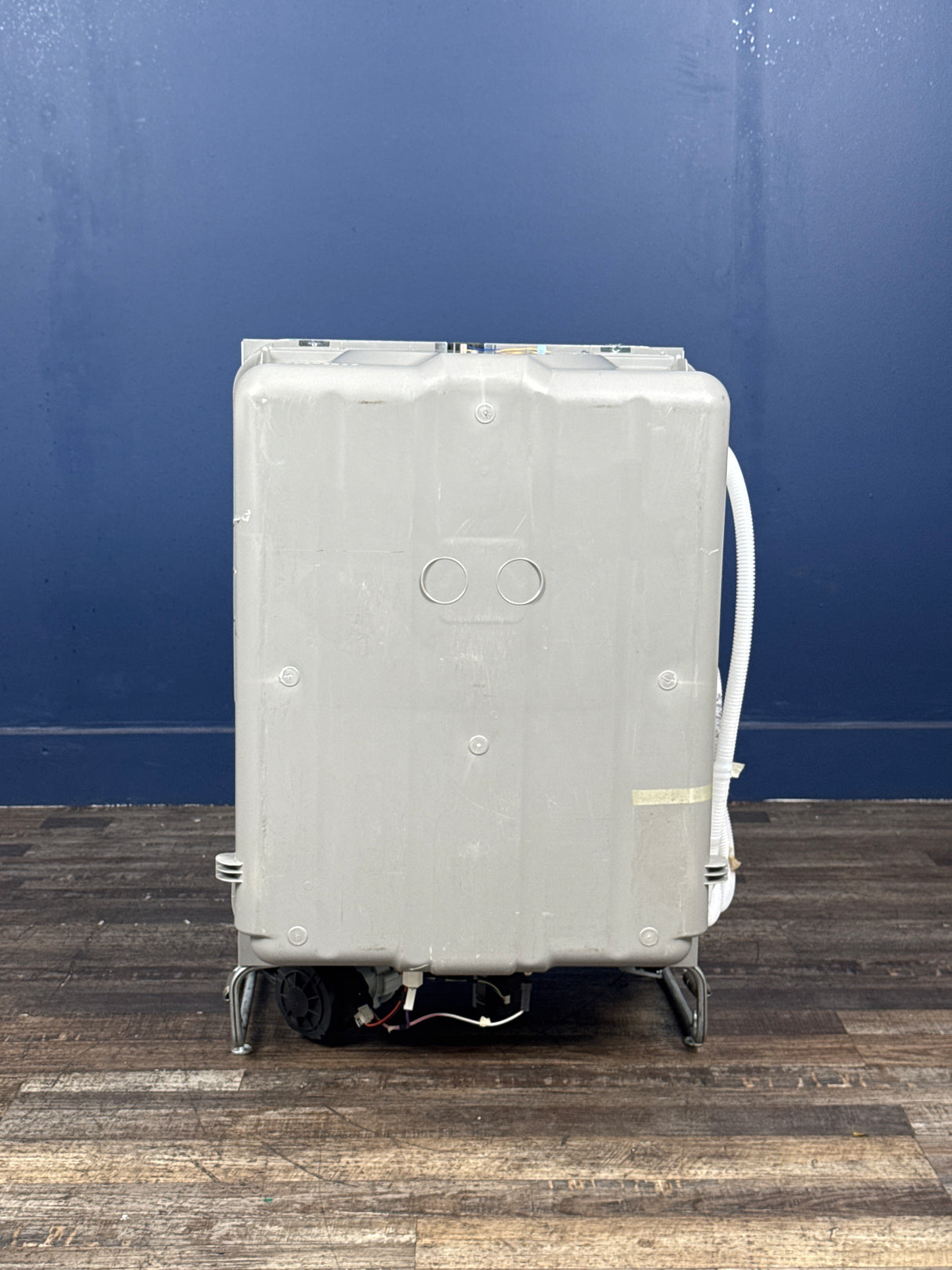 GE - 24 in. Built-In Tall Tub Top Control White Dishwasher w/3rd Rack, Bottle Jets, 50 dBA