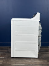 GE - 7.2 cu. ft. vented Gas Dryer in White with Auto Dry and Extended Tumble