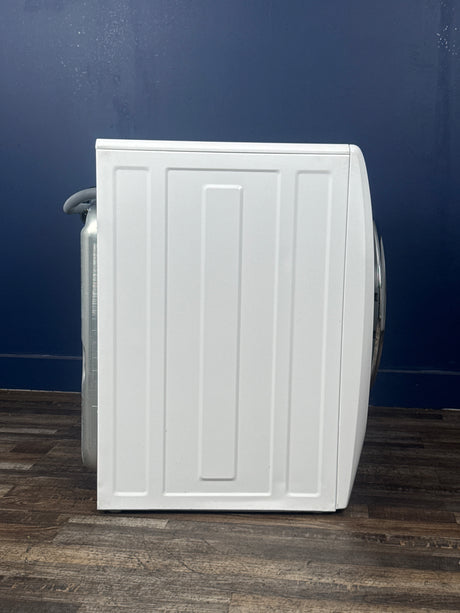 Electrolux - 27 in. W 4.5 cu. ft. Front Load Washer with SmartBoost, LuxCare Plus Wash System, Perfect Steam, ENERGY STAR in White