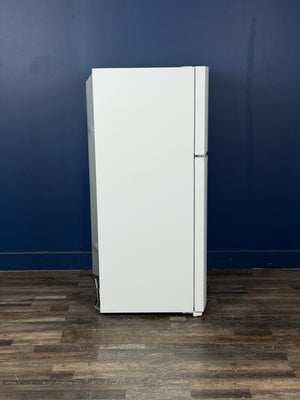 Frigidaire - 27.6 in. 14 cu. ft. Frost Free Top Freezer Refrigerator in White with EvenTemp Cooling System