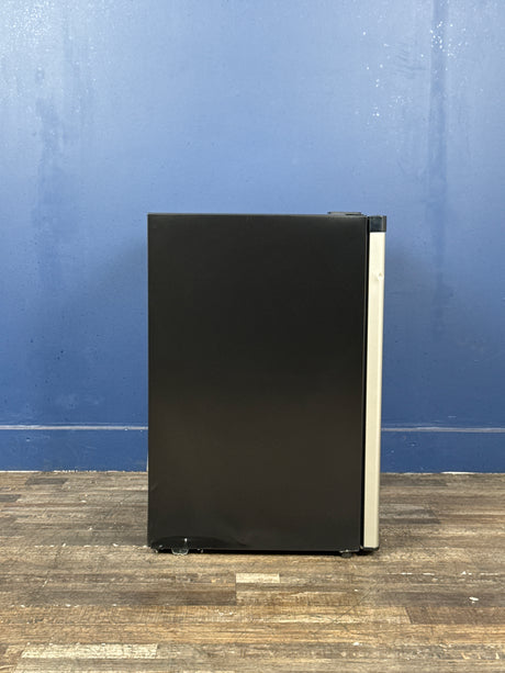 Frigidaire - 4.5-cu ft Mini Fridge with Freezer